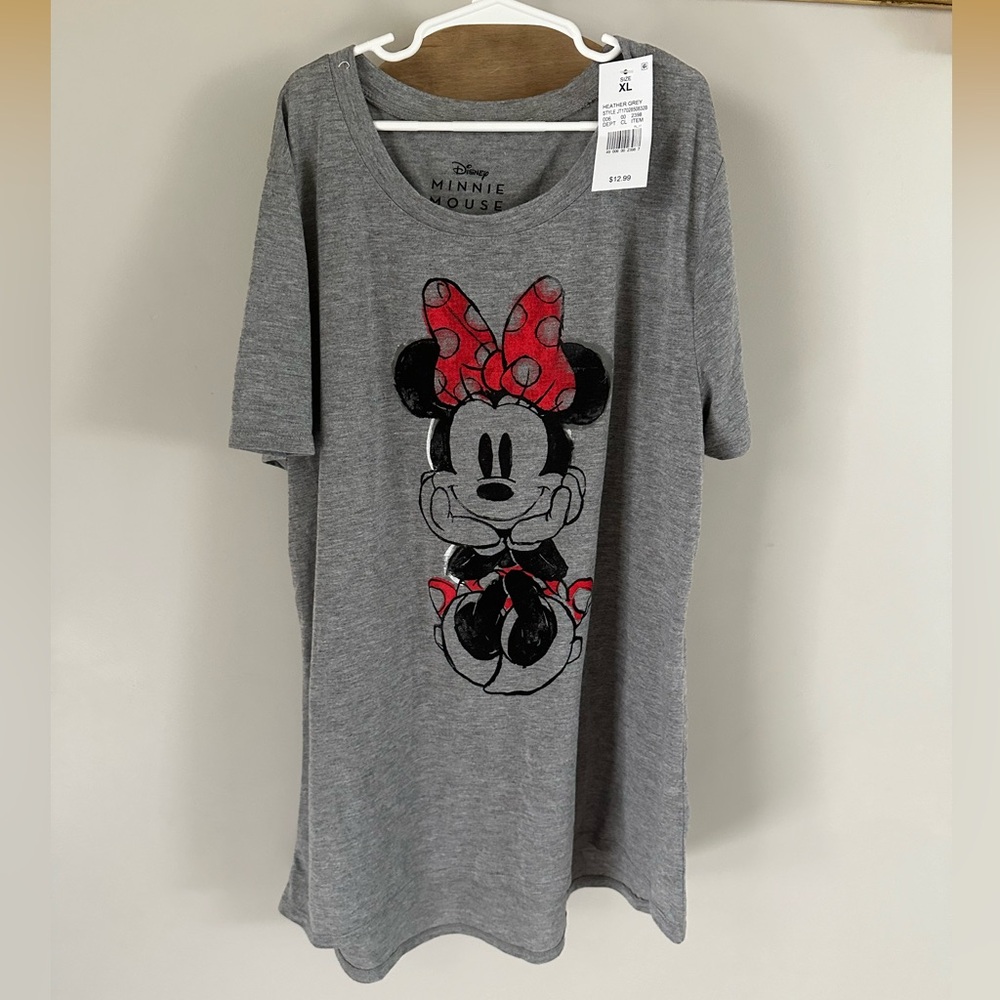 NWT Women’s Minnie shirt